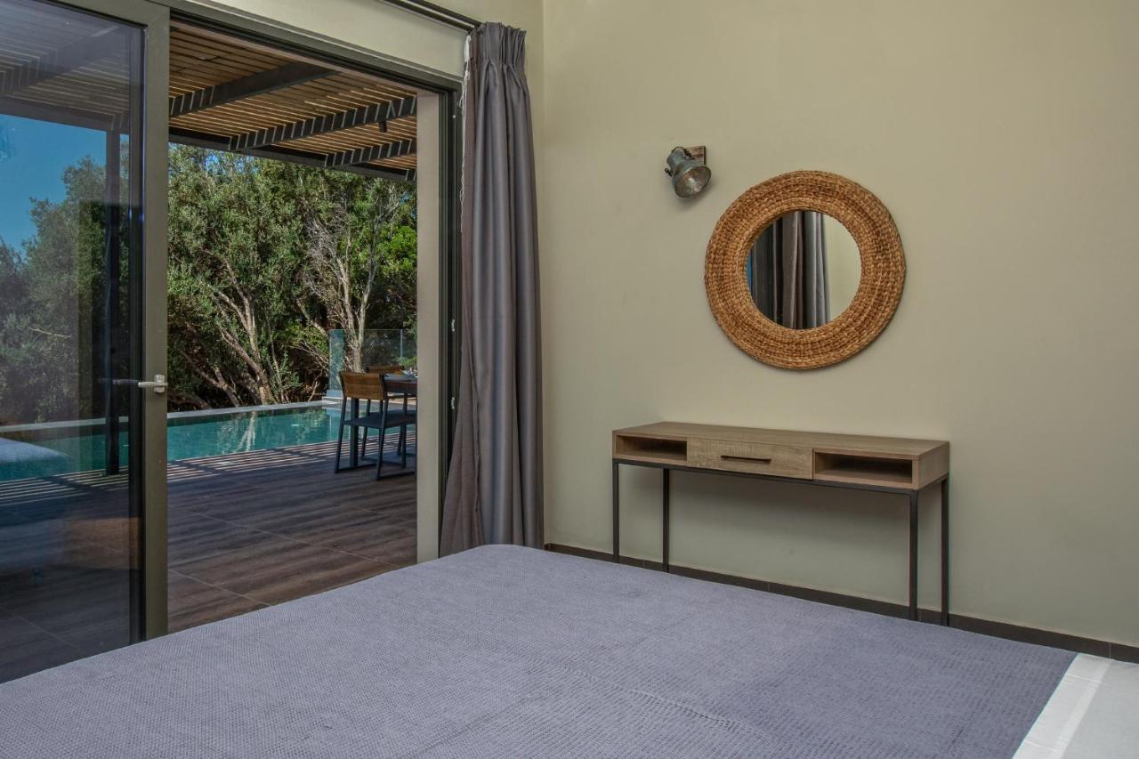 Brand New Villa Lefka With Private Pool At Platies Platíesz Kültér fotó
