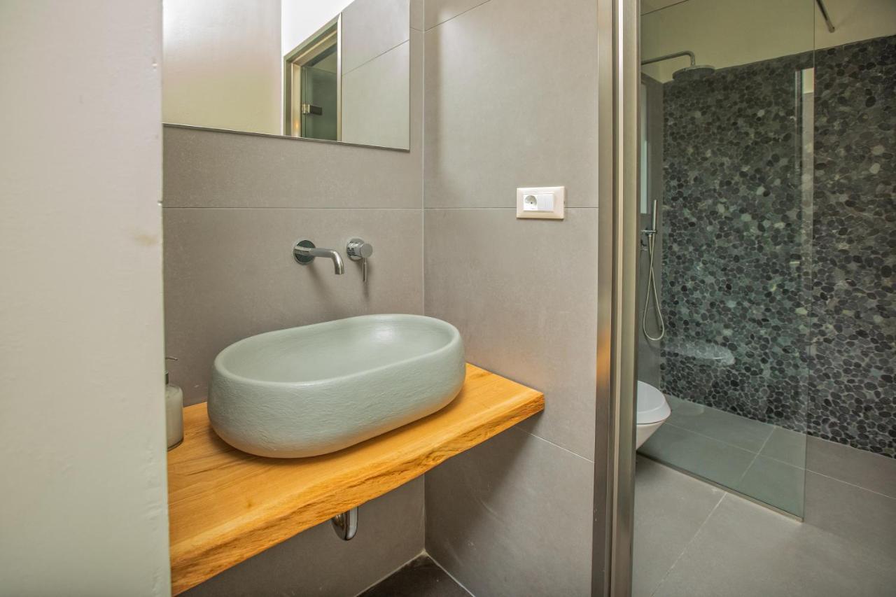 Brand New Villa Lefka With Private Pool At Platies Platíesz Kültér fotó