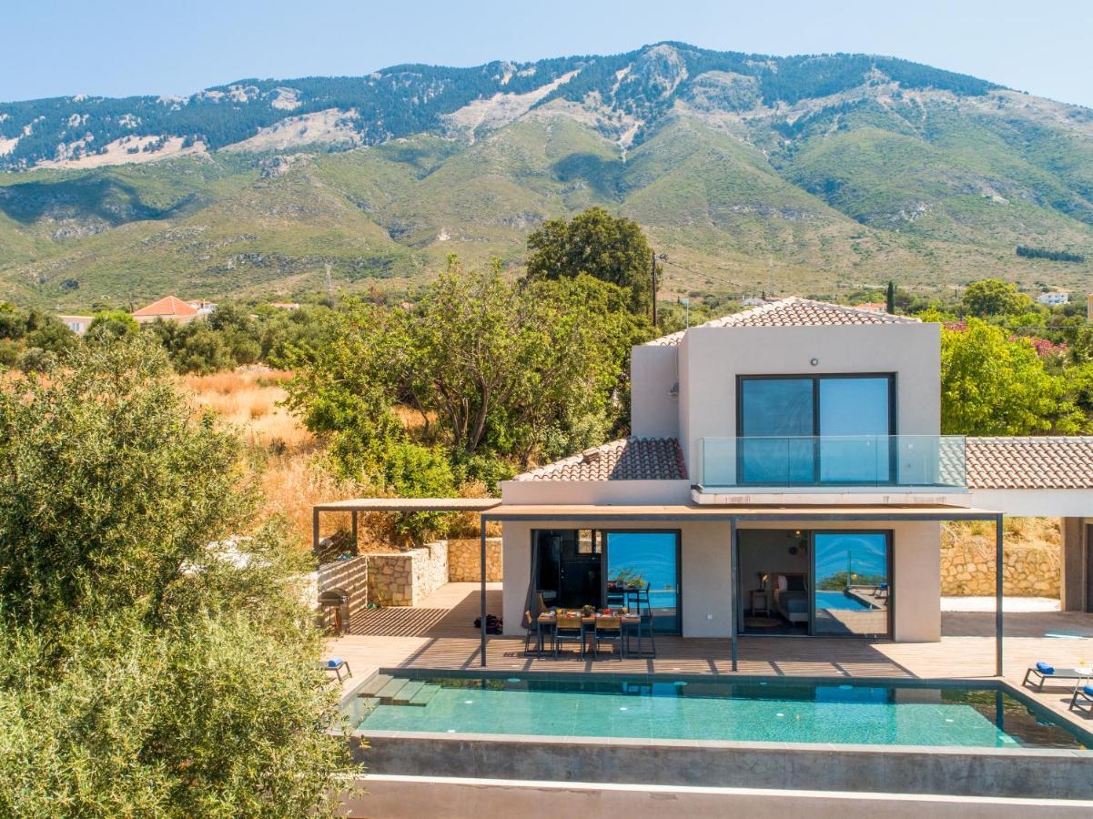 Brand New Villa Lefka With Private Pool At Platies Platíesz Kültér fotó