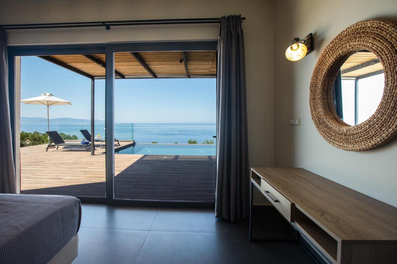 Brand New Villa Lefka With Private Pool At Platies Platíesz Kültér fotó